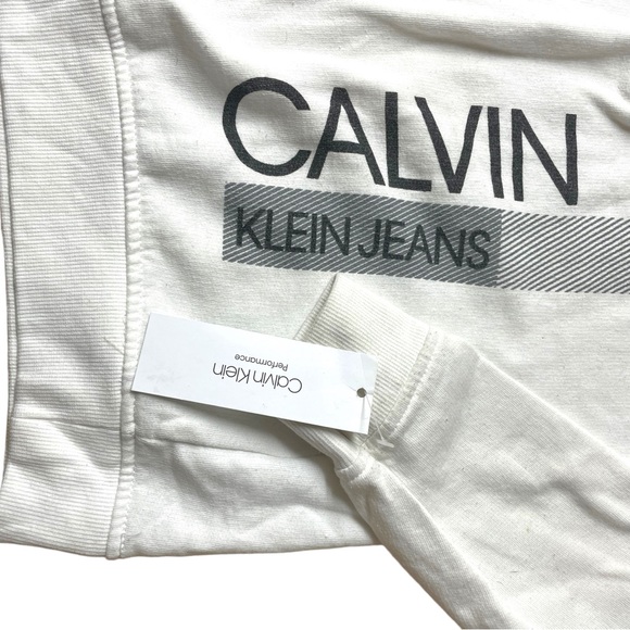 ✨KIDS CALVIN KLEIN SWEATSHIRT✨ - Picture 2 of 5